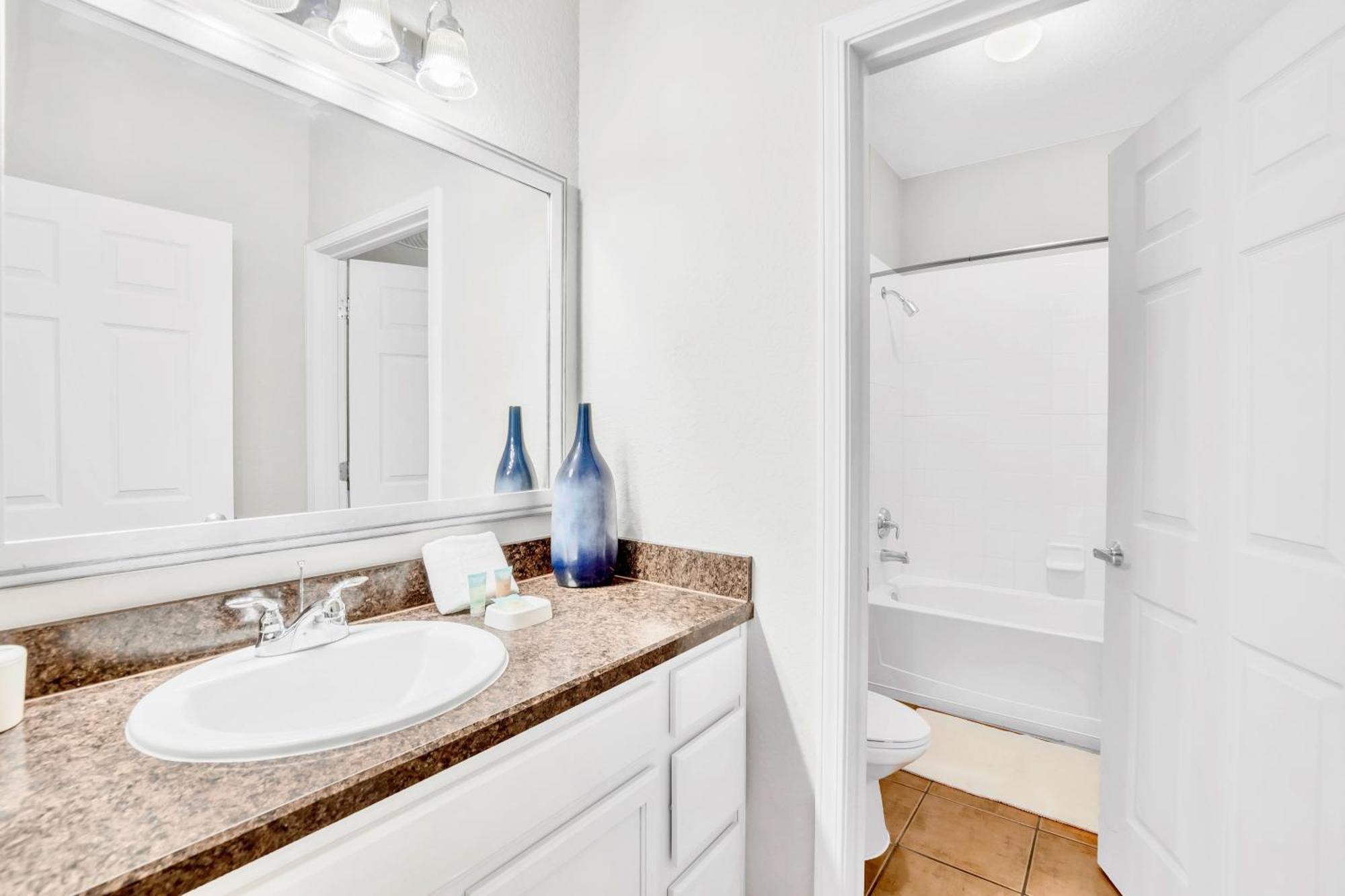 Modern 3br Near - Pool And Hot Tub! Hébergement de vacances Orlando
